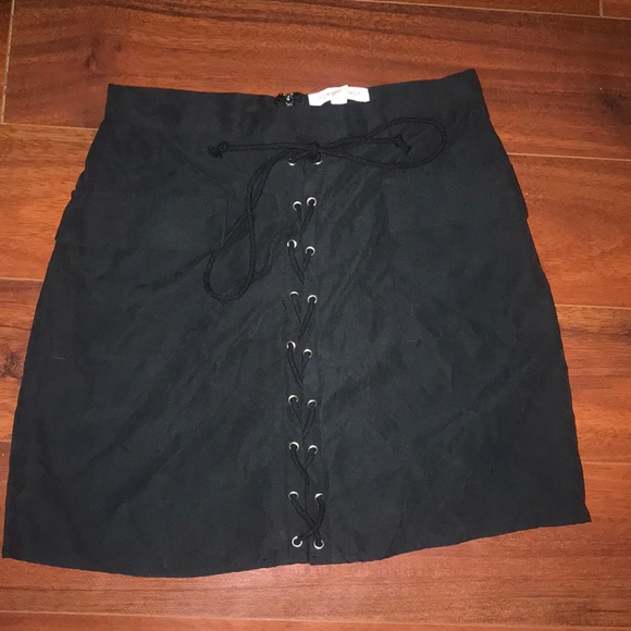 NWOT Honey Punch faux suede front lace up skirt - Picture 1 of 3
